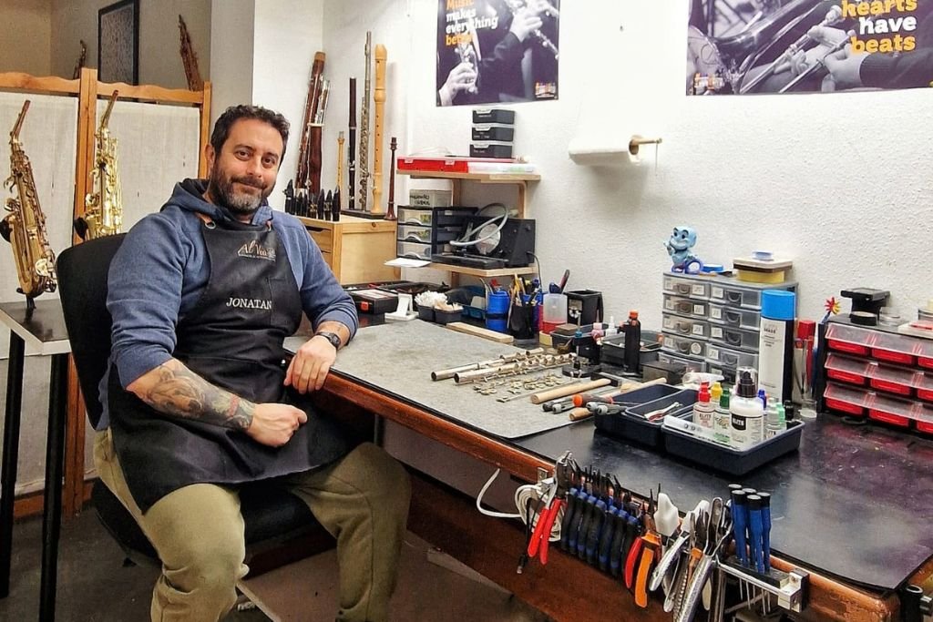 Jonatan García luthier