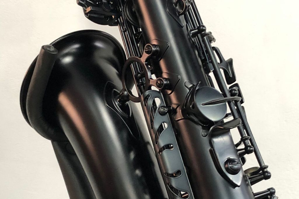 saxo triple black